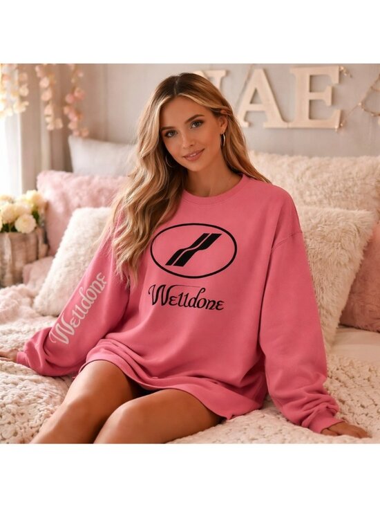 We11done Tops - We11done Graphic Oversized Ex-Boyfriend Small Pink T-Shirt/Sweatshirt Logo